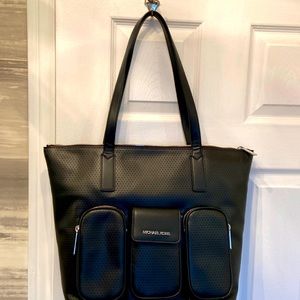 MK black purse BRAND NEW!!!!